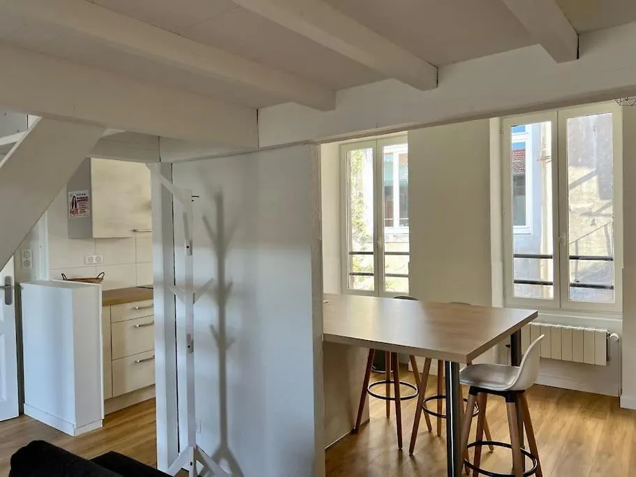 Charmant Appartement Plein Centre Avec Parking Augustins B Clermont-Ferrand 0*,